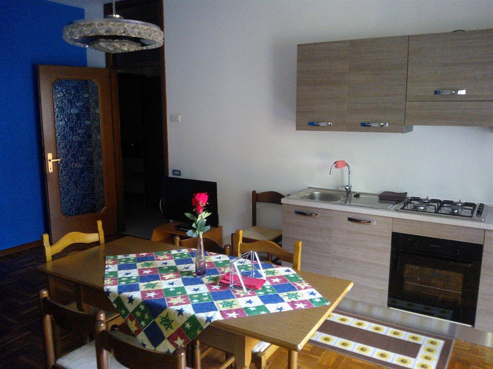 Affittacamere Valchiavenna - Foresteria Lombarda Con Parcheggio Privato Sul Posto! Apprezzata Gestione Familiare Dal 2012, Qualita-Prezzo Top! "Guest-House With Private Parking On Site! Appreciated Family Management Since 2012, Quality-Price Top!" מראה חיצוני תמונה