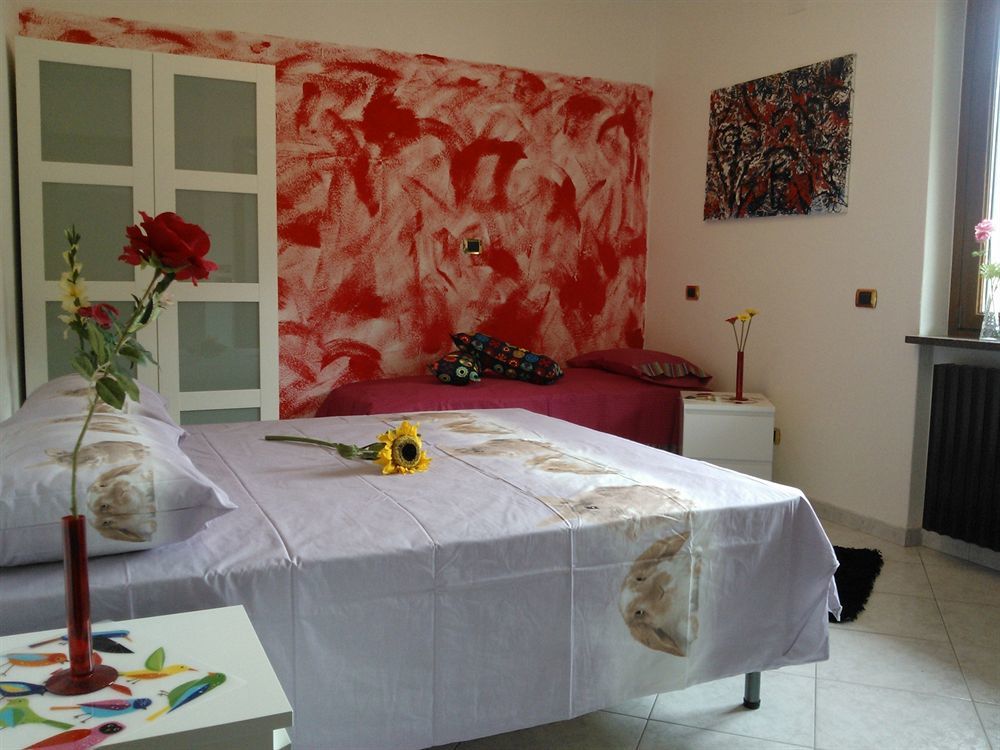 Affittacamere Valchiavenna - Foresteria Lombarda Con Parcheggio Privato Sul Posto! Apprezzata Gestione Familiare Dal 2012, Qualita-Prezzo Top! "Guest-House With Private Parking On Site! Appreciated Family Management Since 2012, Quality-Price Top!" מראה חיצוני תמונה