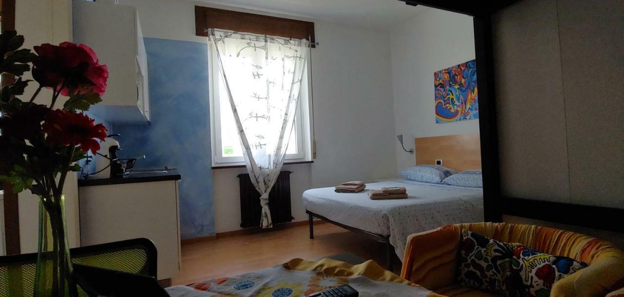Affittacamere Valchiavenna - Foresteria Lombarda Con Parcheggio Privato Sul Posto! Apprezzata Gestione Familiare Dal 2012, Qualita-Prezzo Top! "Guest-House With Private Parking On Site! Appreciated Family Management Since 2012, Quality-Price Top!" מראה חיצוני תמונה