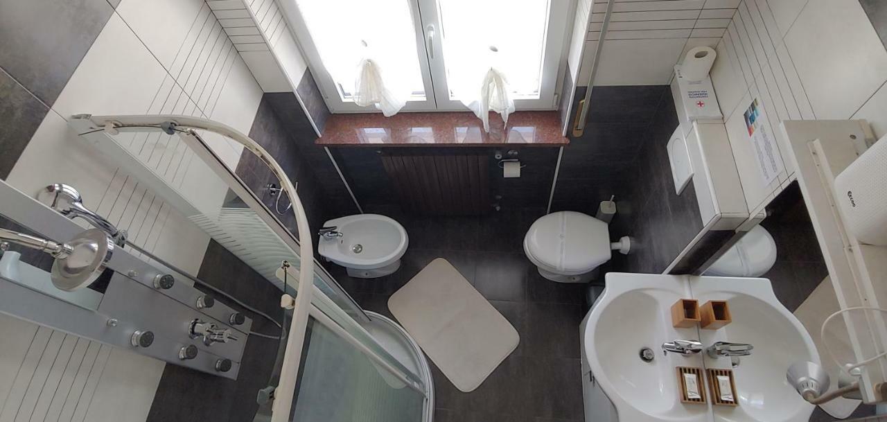 Affittacamere Valchiavenna - Foresteria Lombarda Con Parcheggio Privato Sul Posto! Apprezzata Gestione Familiare Dal 2012, Qualita-Prezzo Top! "Guest-House With Private Parking On Site! Appreciated Family Management Since 2012, Quality-Price Top!" מראה חיצוני תמונה